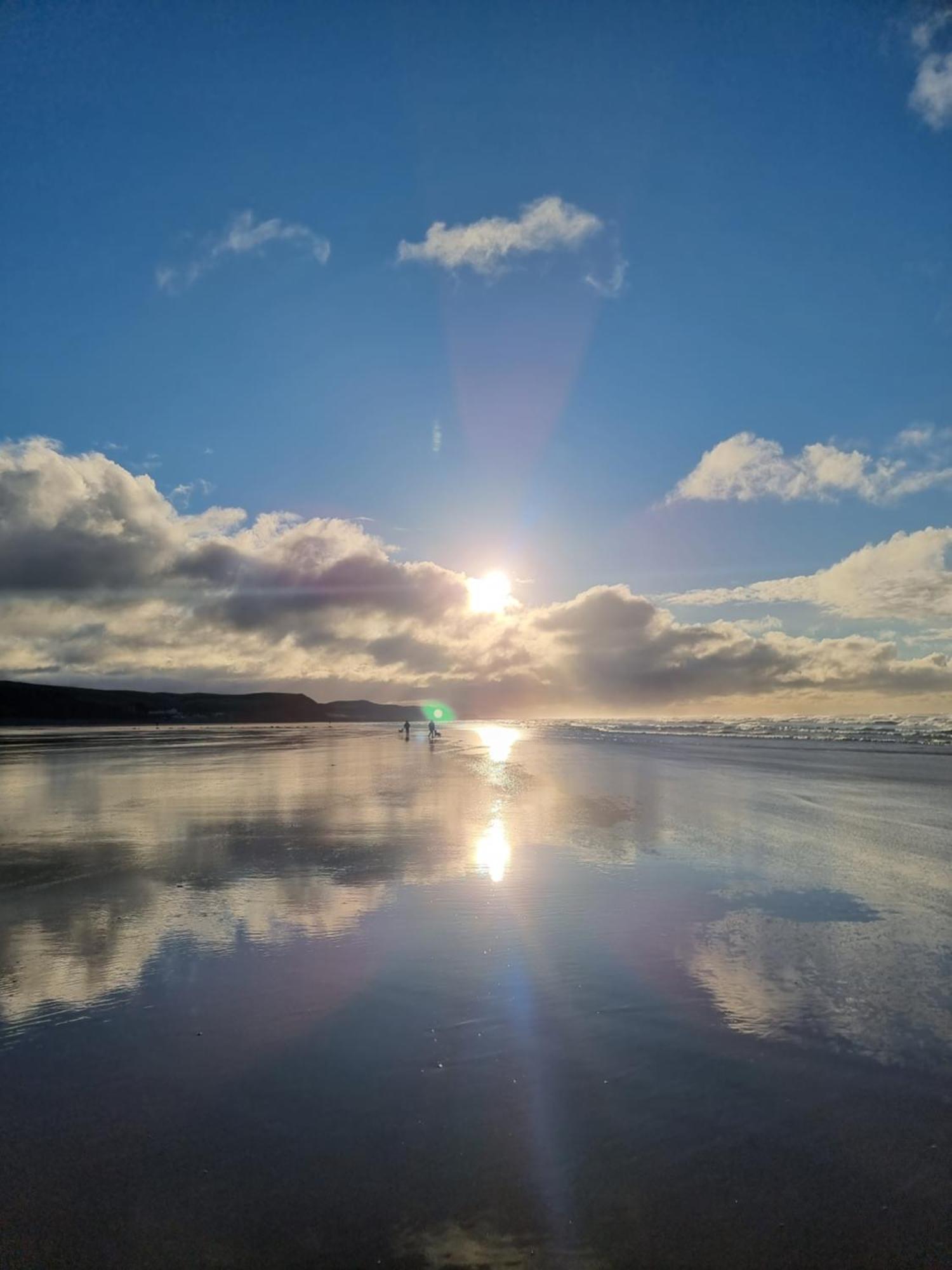 Impeccable Beachfront 2-Bed Cottage In St Bees Kültér fotó